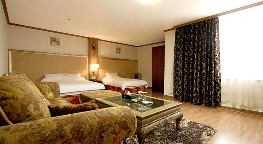 Hotel Olympic Changwon Exterior foto