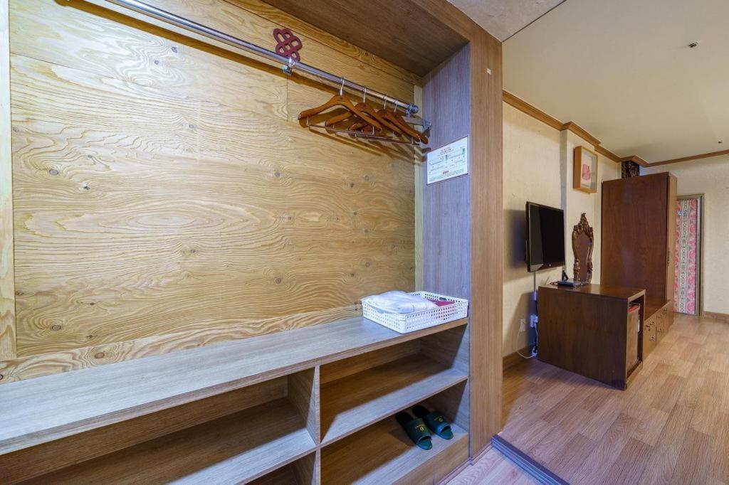 Hotel Olympic Changwon Exterior foto